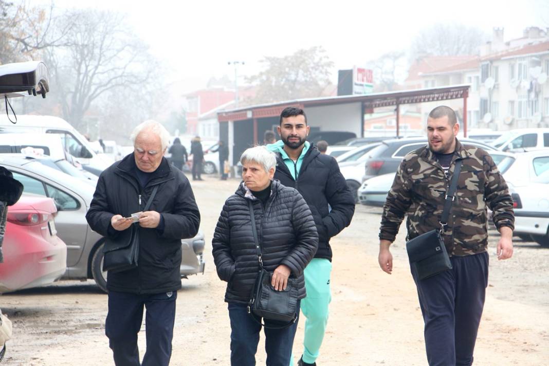 Edirne esnafı Bulgar müşterilerinde memnun: Gördükleri her şeyi satın alıyorlar 18